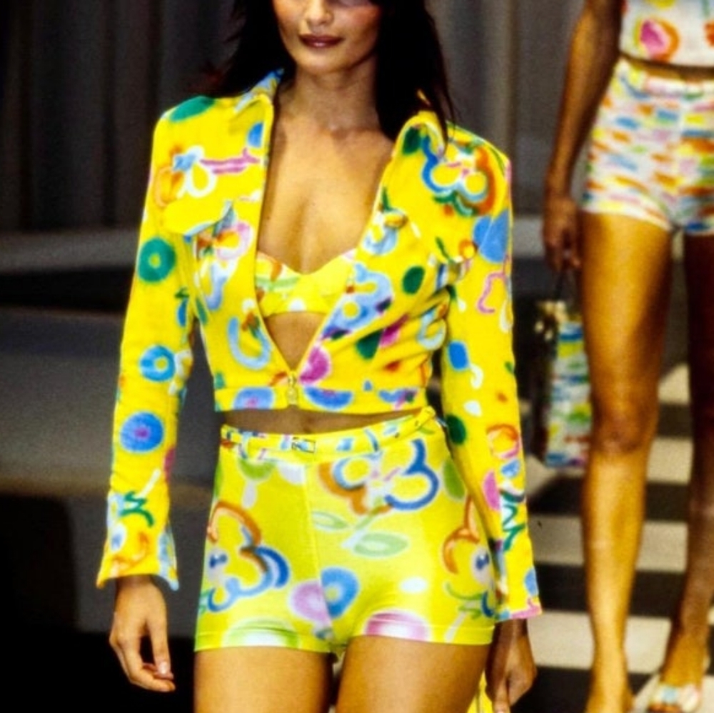 *VTG* Gianni Versace Yellow Graffiti Floral Medusa Button Jacket — S/S 1996